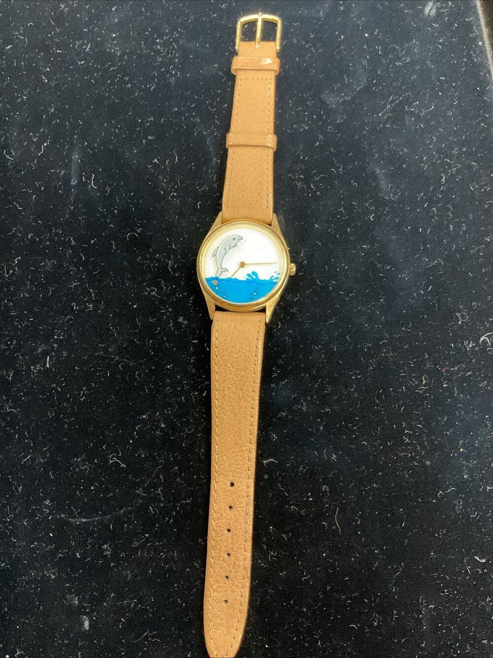Cool Vintage Gold Tone Case “Dolphin” Dial And Leather Band